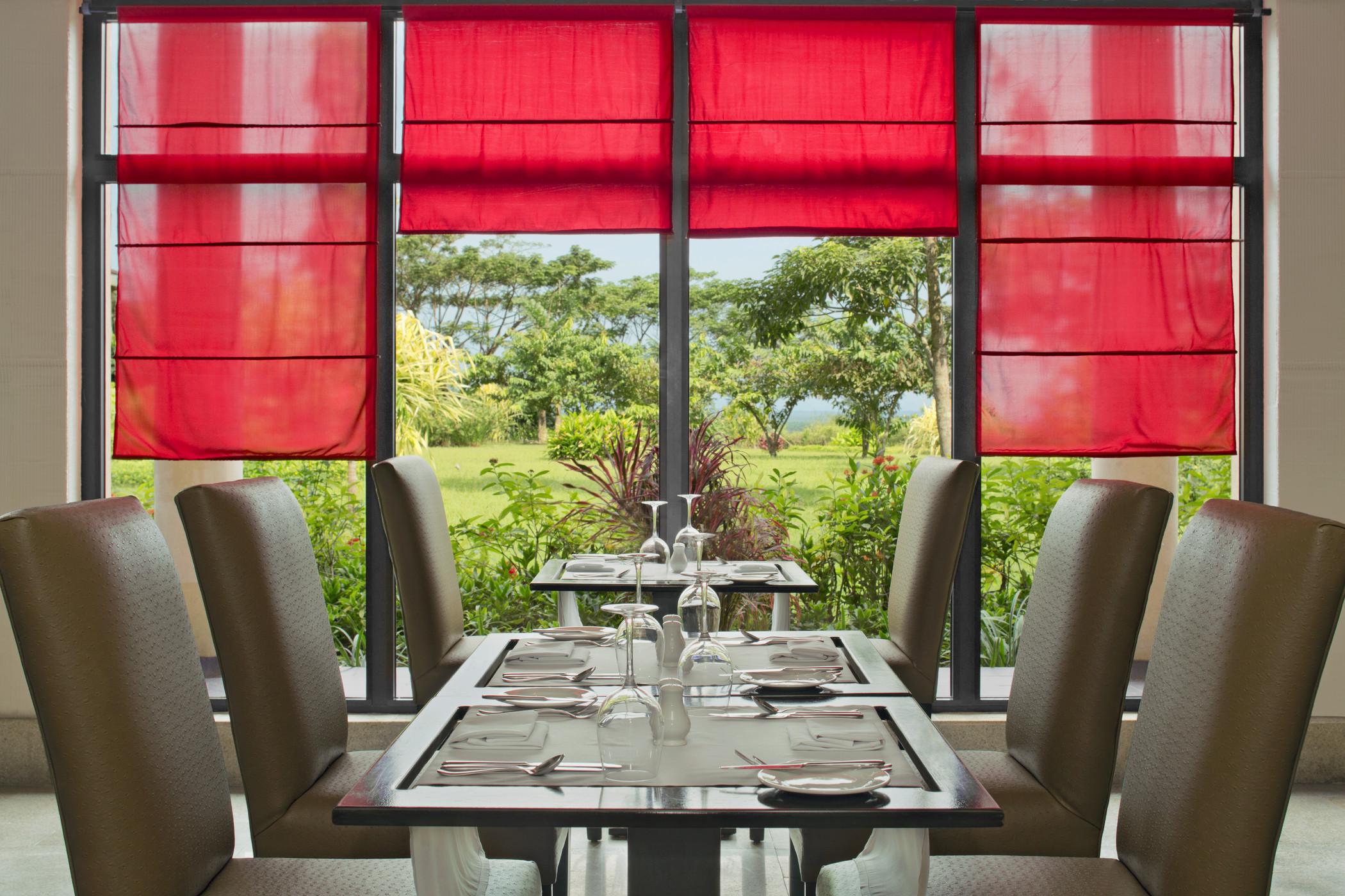 Vista Restaurant-Med
