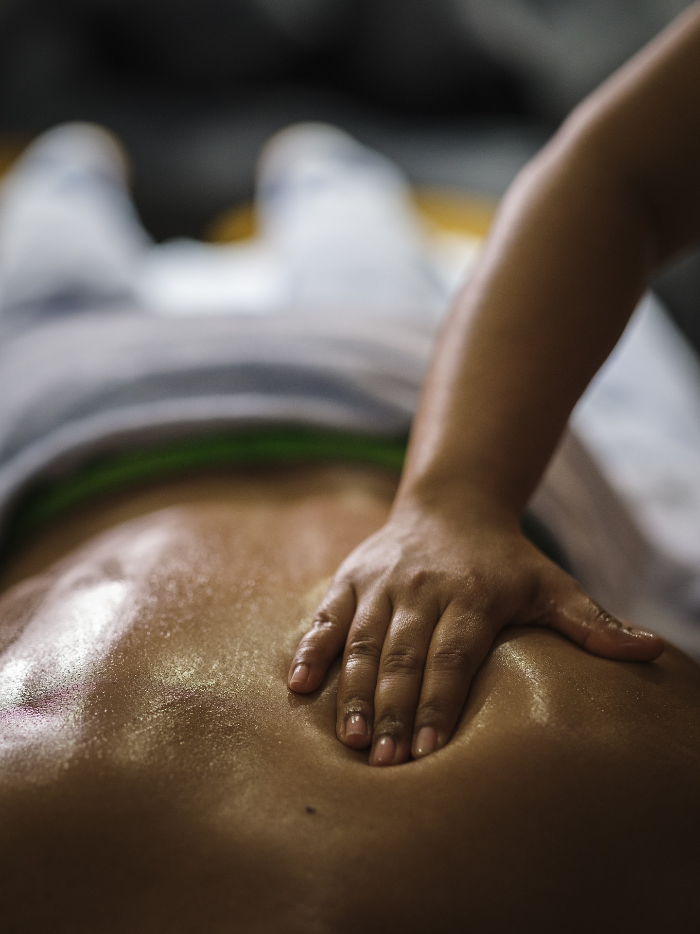 massage-7452918_1920